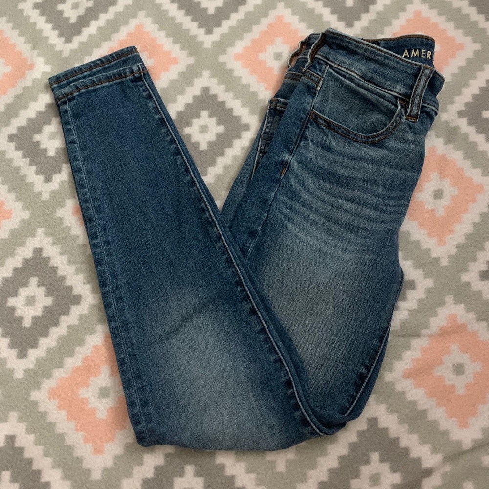 AMERICAN EAGLE skinny jeans